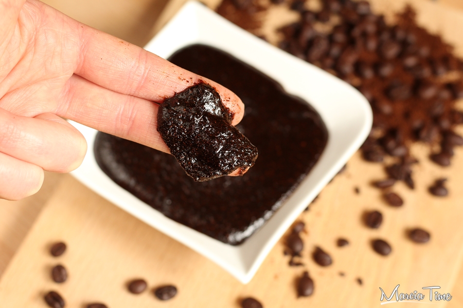 Domowy peeling kawowy na cellulit