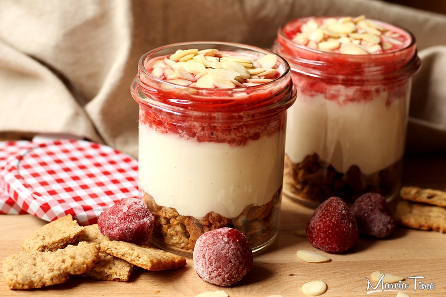 Deser z mascarpone i truskawkami w wersji fit