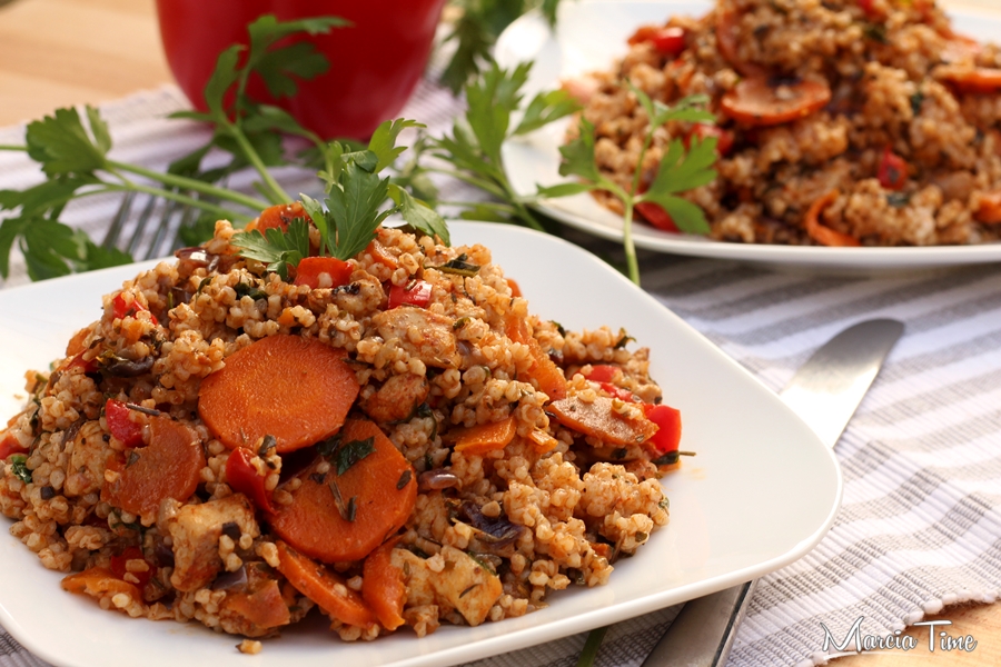 Kurczak z warzywami i kaszą orkiszową