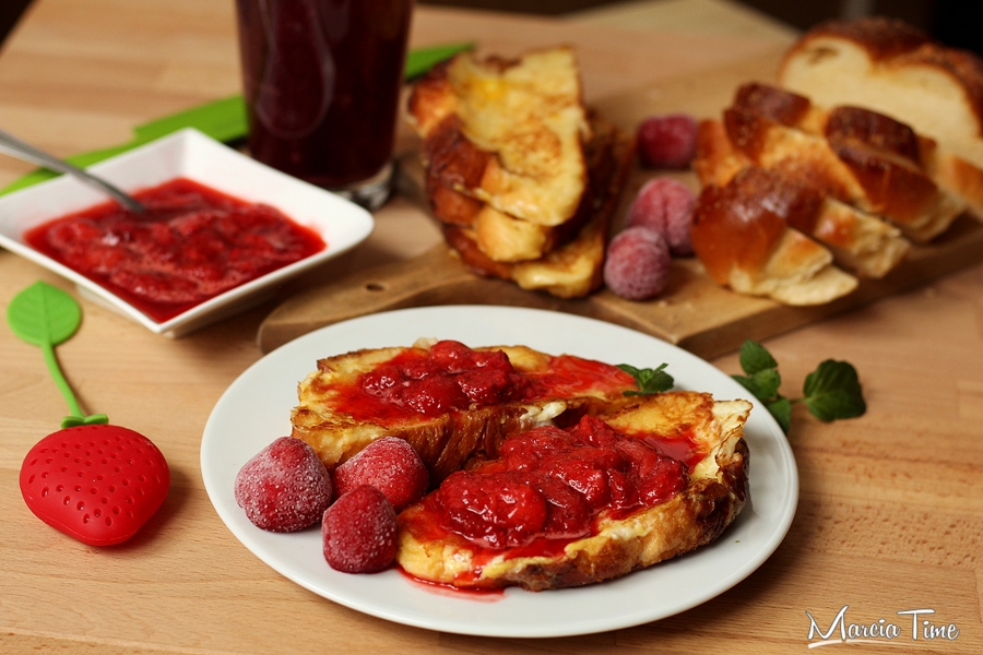Tosty francuskie na słodko z truskawkami