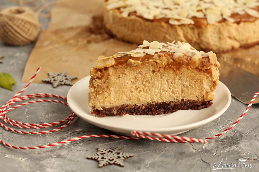 Wegański sernik karmelowy