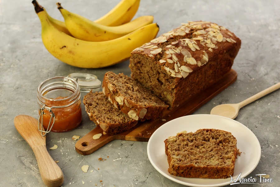 Pieczony chlebek bananowy