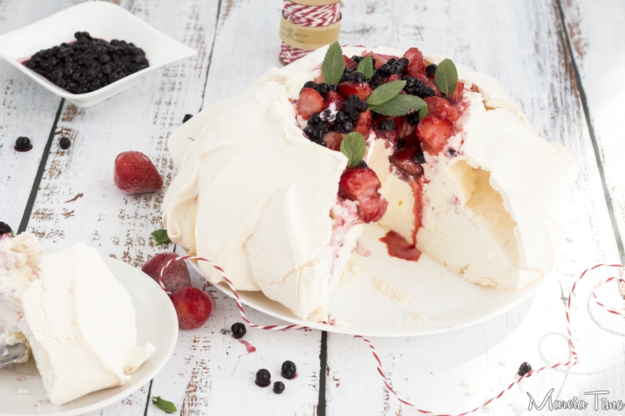 Beza Pavlova na piąte urodziny bloga MarciaTime