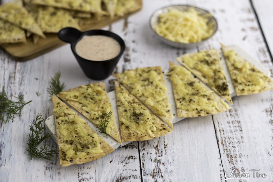 Chipsy z tortilli z serem